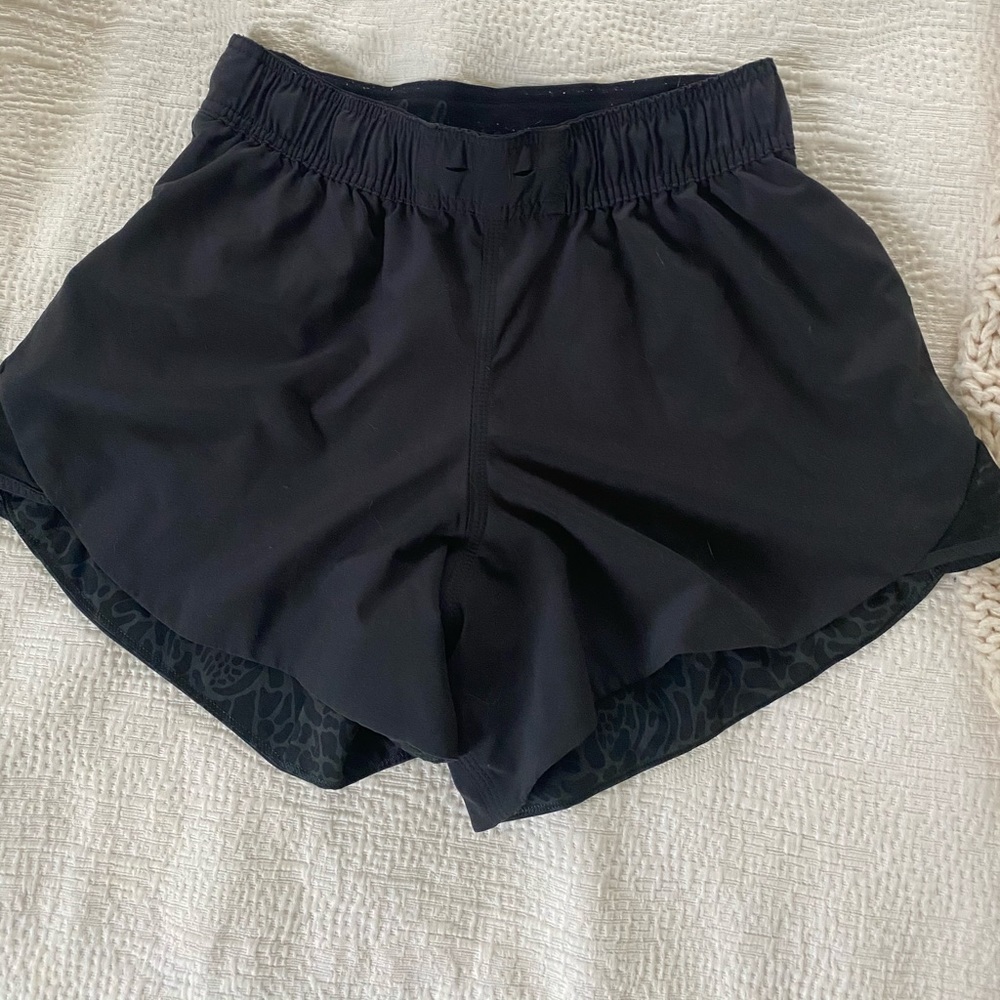 Reversible lululemon shorts size 8